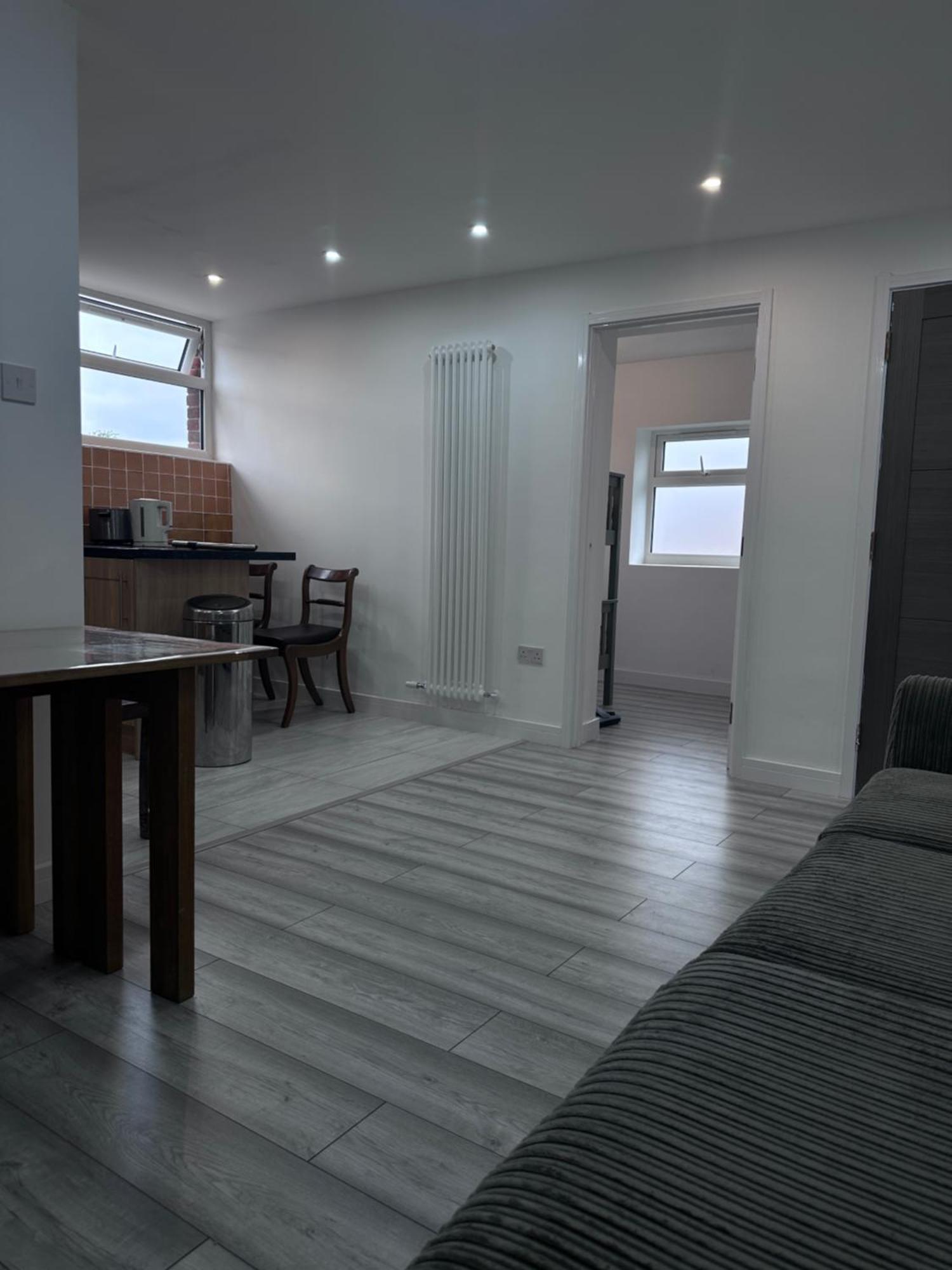Harefields Apartment Oxford Bagian luar foto